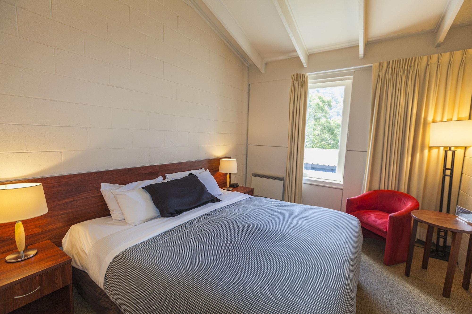 The Denman Hotel In Thredbo Extérieur photo