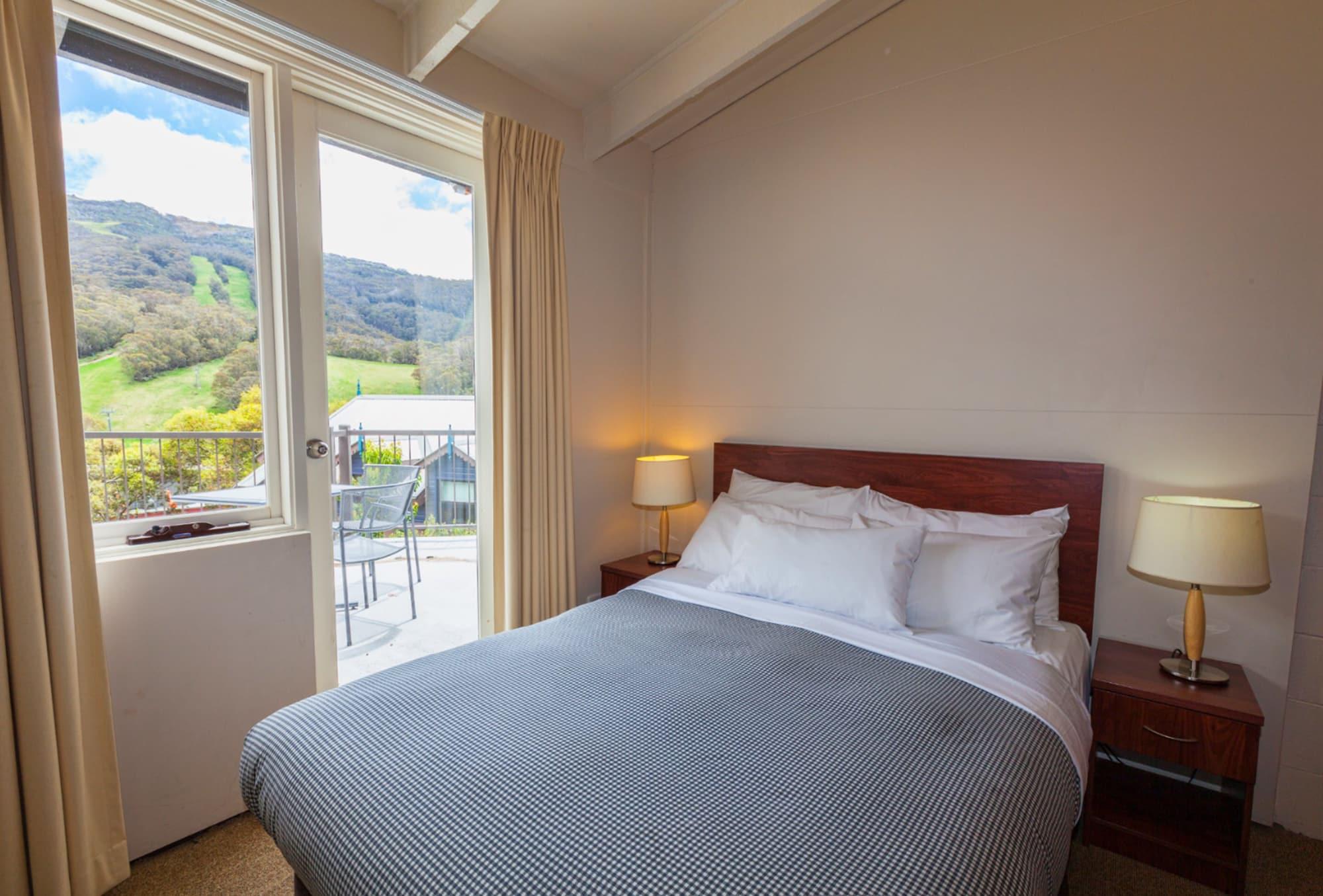 The Denman Hotel In Thredbo Extérieur photo