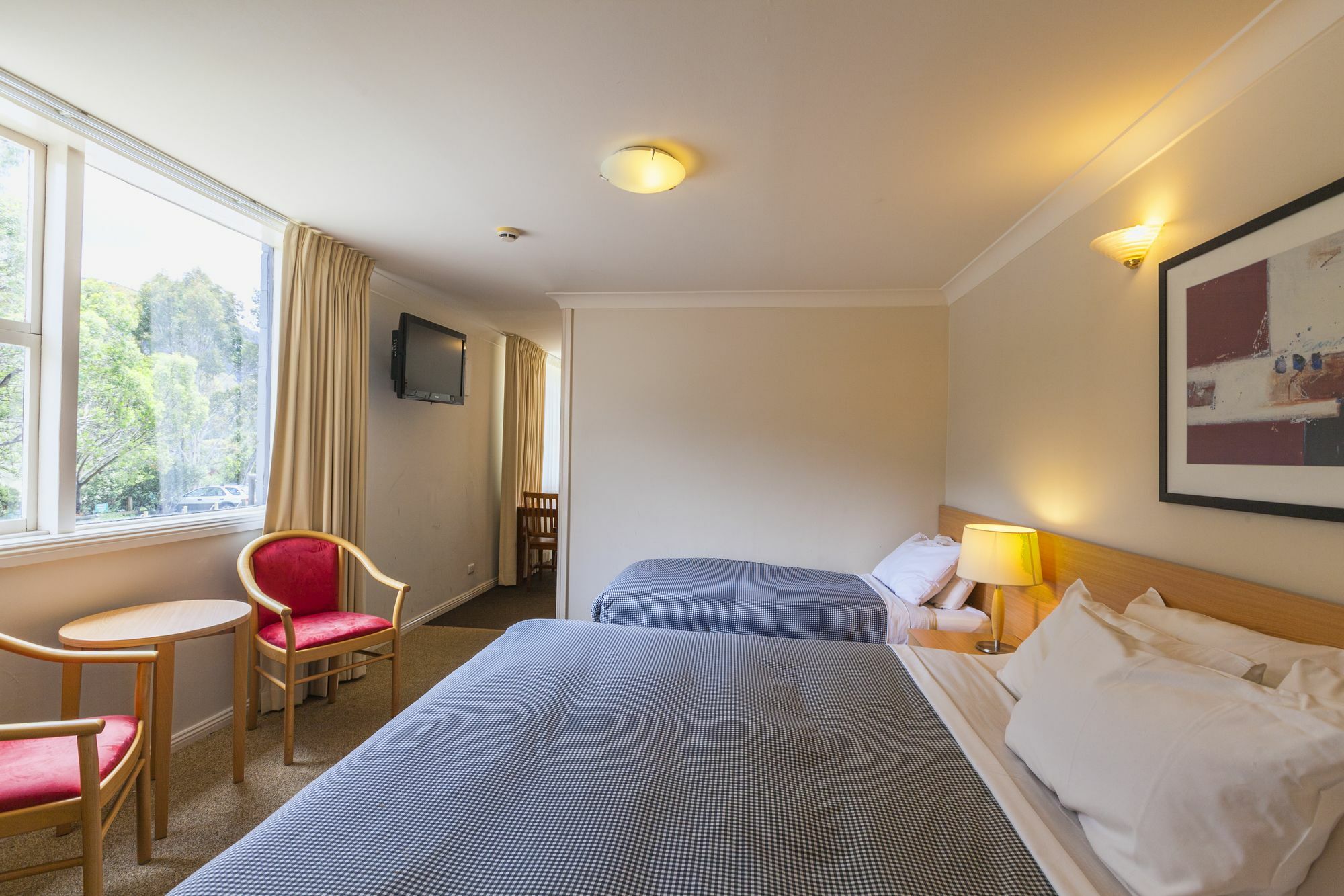 The Denman Hotel In Thredbo Extérieur photo